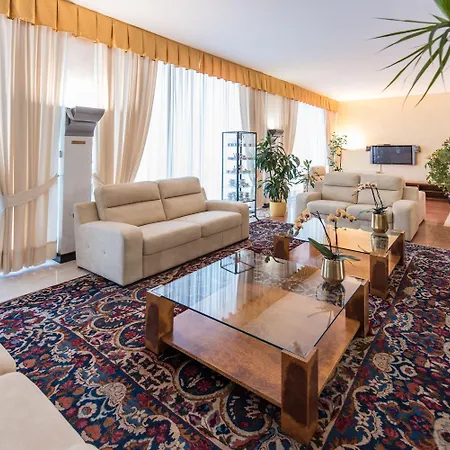 Krystal Ξενοδοχείο 3*