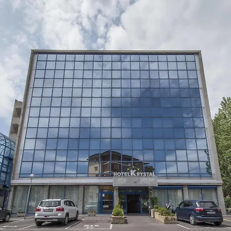 Krystal Hotel 3*