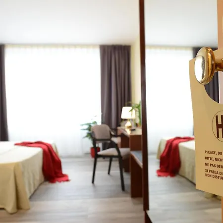 Krystal Hotel